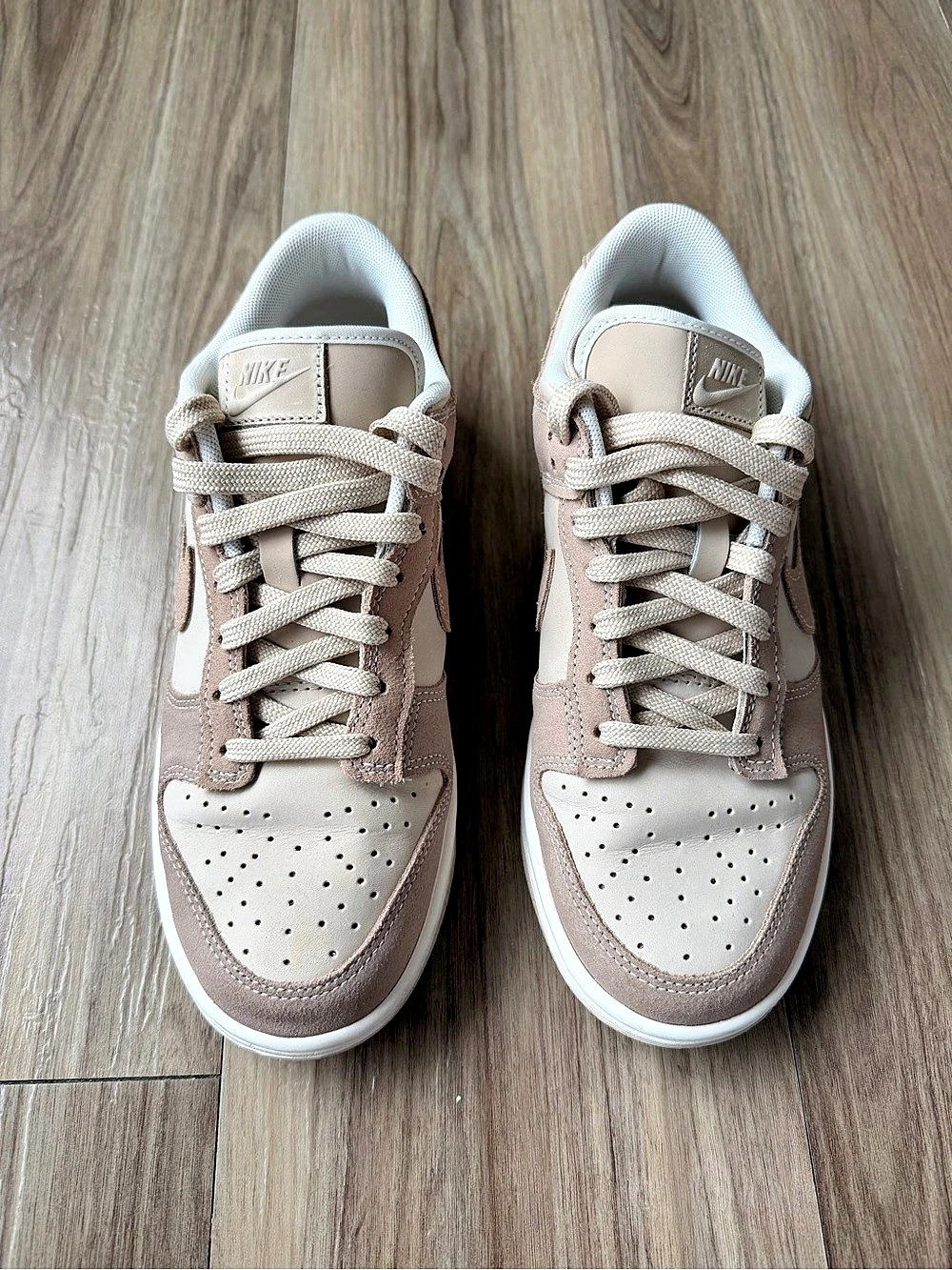 Nike Dunk Low Sneakers - Like New